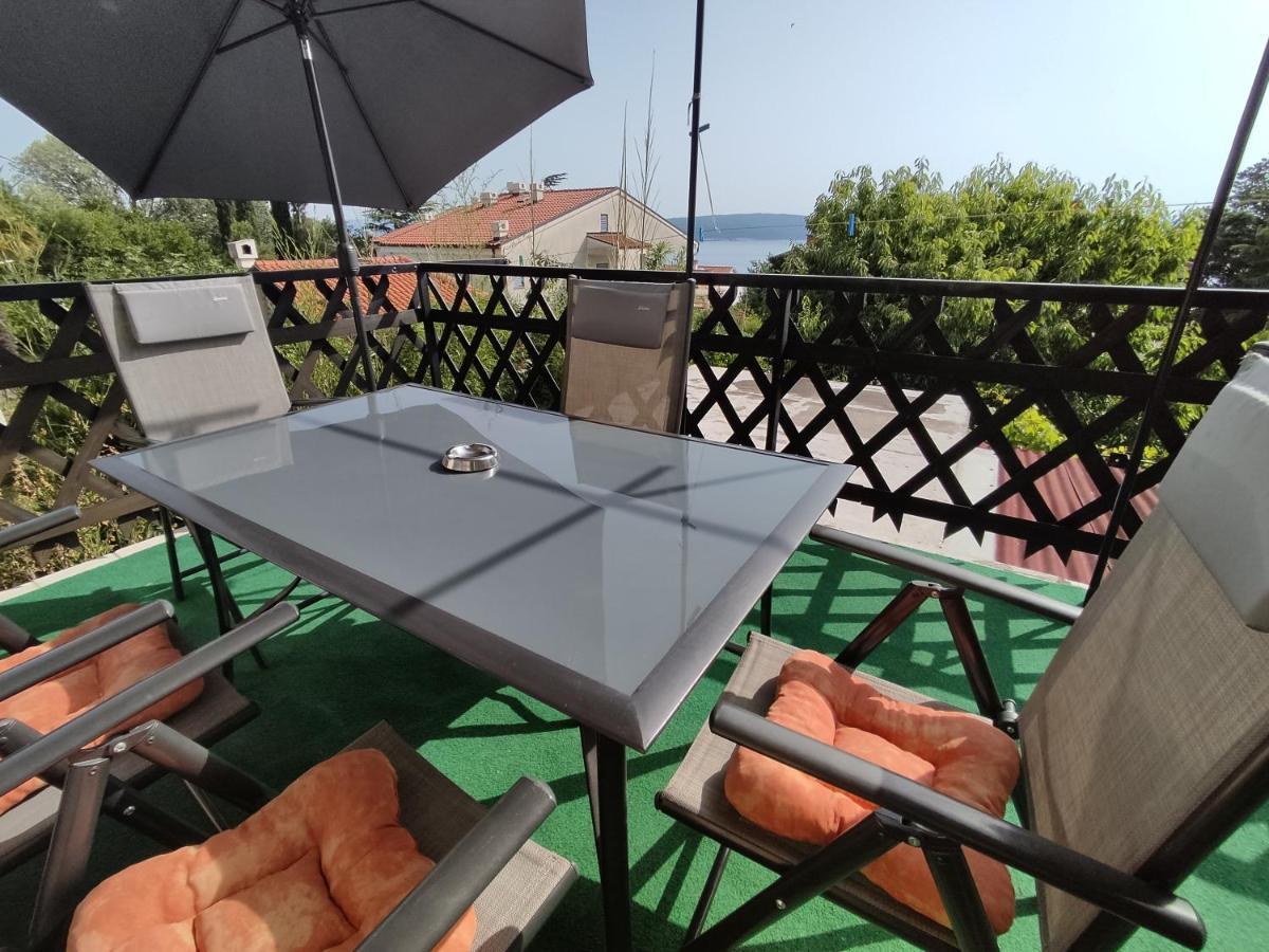 Apartment Teresa With Big Terrace Dramalj Crikvenica Esterno foto