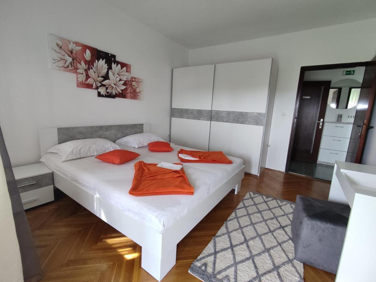 Apartment Teresa With Big Terrace Dramalj Crikvenica Esterno foto