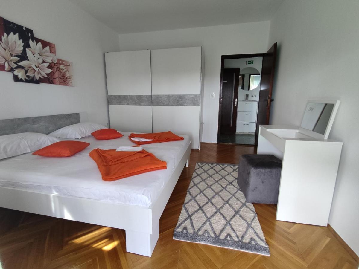 Apartment Teresa With Big Terrace Dramalj Crikvenica Esterno foto
