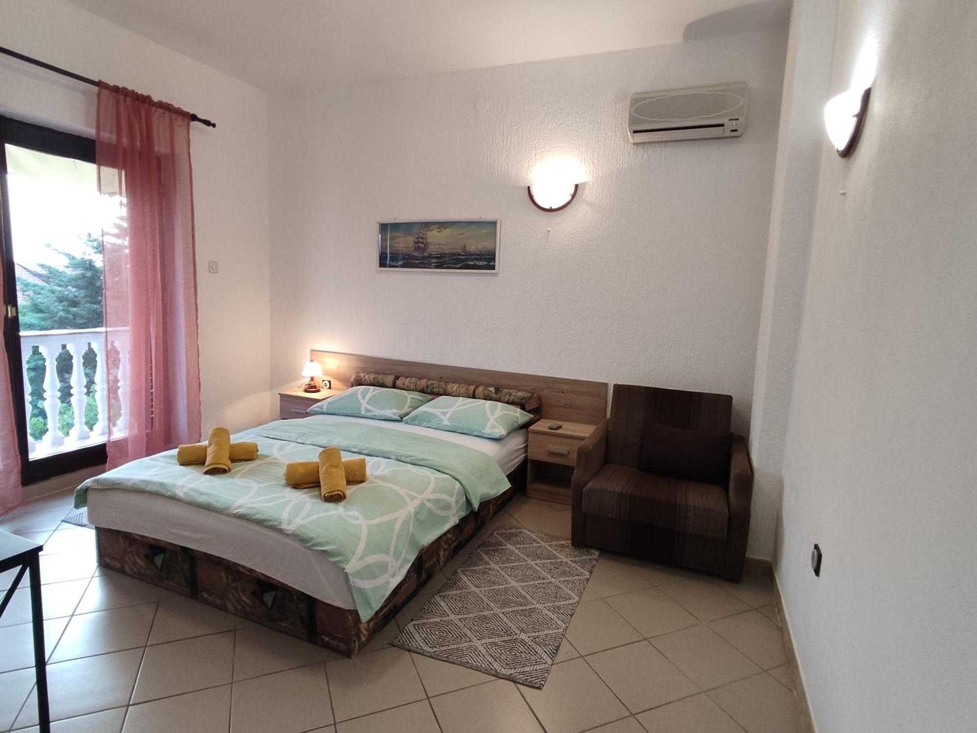 Apartment Teresa With Big Terrace Dramalj Crikvenica Esterno foto